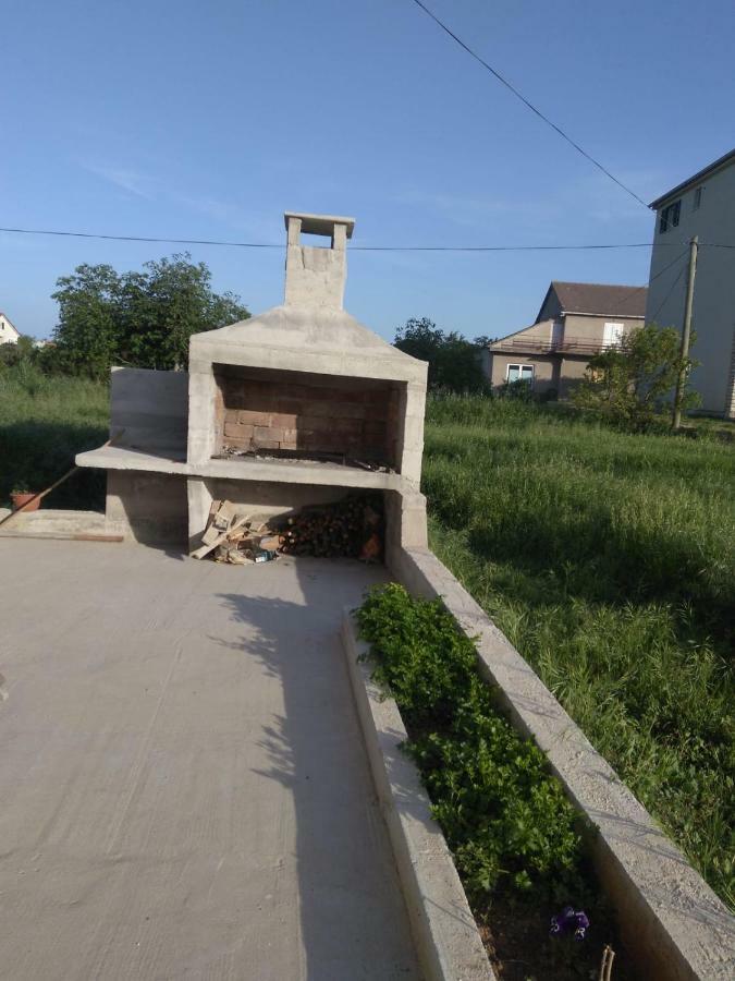 Apartmani Marija Pašman Екстериор снимка